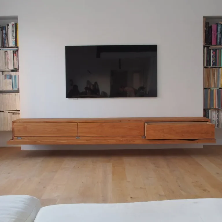 Meuble bas merisier massif - tiroir