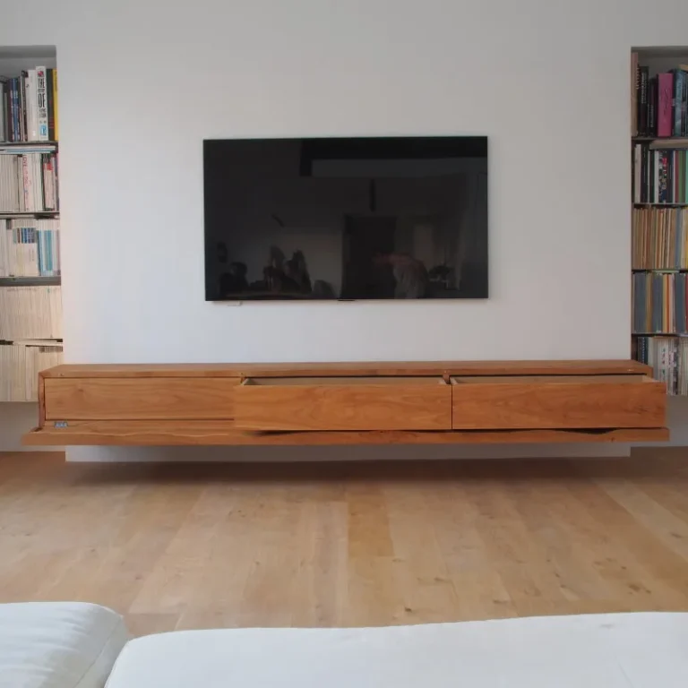 Meuble bas merisier massif - 2 tiroirs