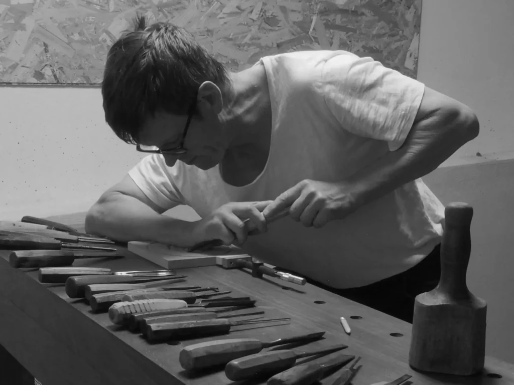 la suite des générations de menuisier ebeniste sculpteur