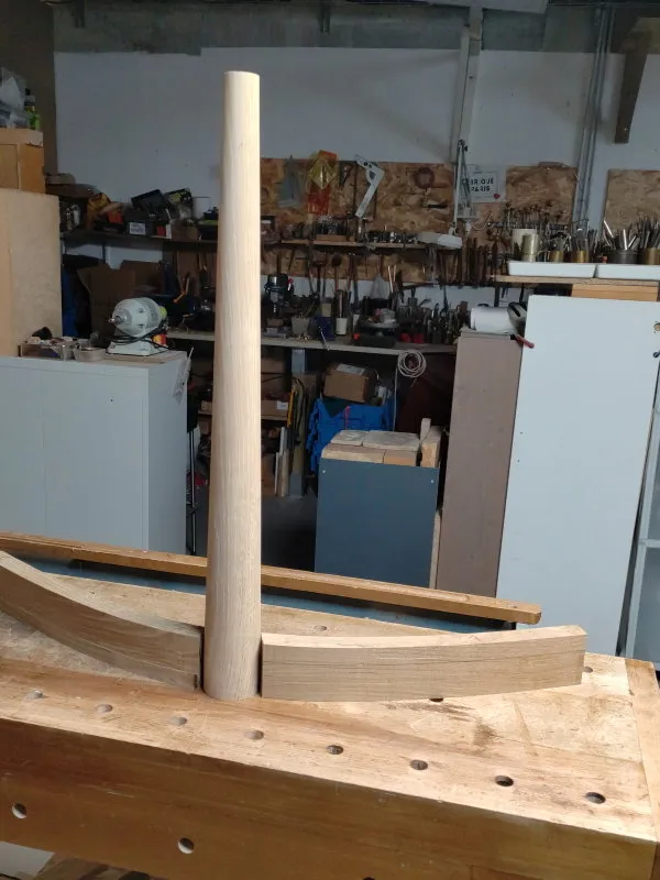 Table super elliptique - pied et ceinture en cours