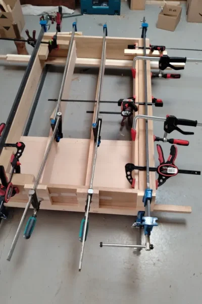 Bibliothèque en chêne - collage corps du bas