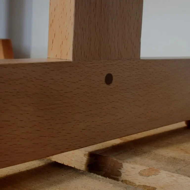 Tréteaux - tenon mortaise avec cheville